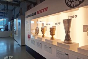 Eintracht Frankfurt Museum - Frankfurt am Main - Trophaeen
