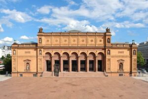 Hamburger Kunsthalle - Hamburg - Außenansicht des historischen Gründungsbaus aus Backstein mit Rundbögen
